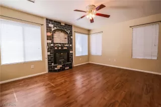 Photo #6: 2233580 Listing