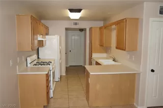 Photo #5: 2233601 Listing 