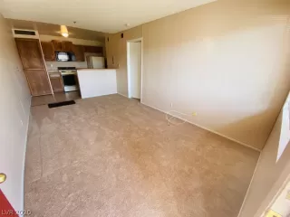 Photo #5: 2233603 Listing 