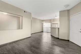 Photo #5: 2233610 Listing