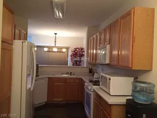 Photo #6: 2233621 Listing