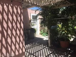 Photo #5: 2233630 Listing 