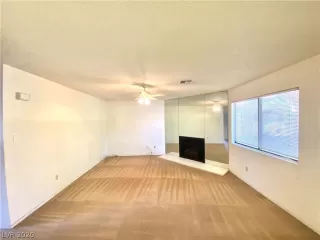 Photo #3: 2233632 Listing 