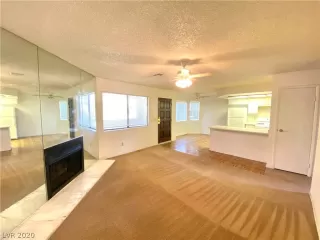 Photo #4: 2233632 Listing 