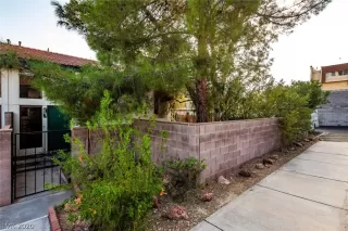 Photo #2: 2233642 Listing 