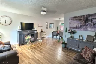 Photo #2: 2233662 Listing