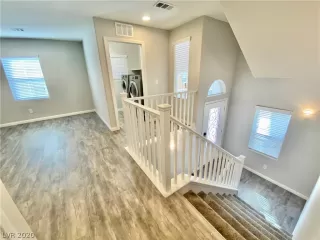 Photo #4: 2233682 Listing