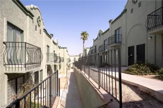 Photo #2: 2233694 Listing 