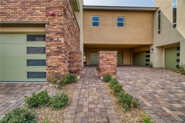 MLS: 2233711 Condo For Sale