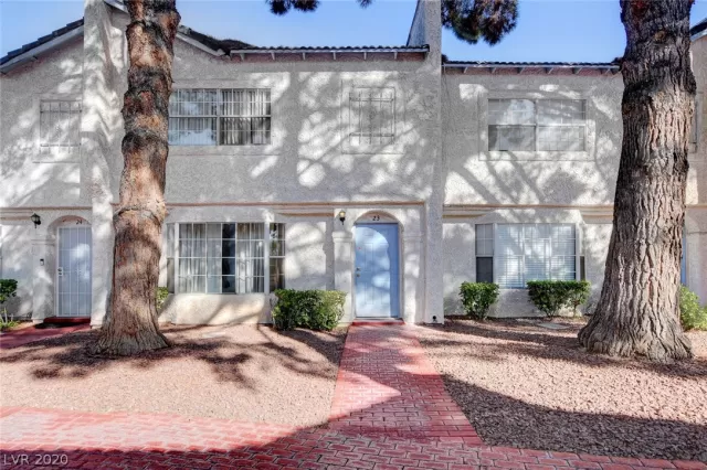 MLS: 2233752 Condo For Sale