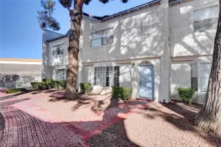 Photo #1: 2233752 Listing