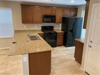 Photo #3: 2233831 Listing 