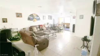 Photo #4: 2233848 Listing