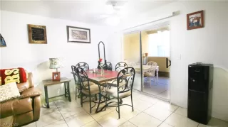 Photo #5: 2233848 Listing