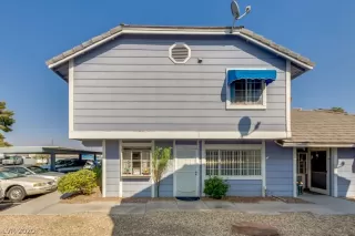 Photo #5: 2233858 Listing