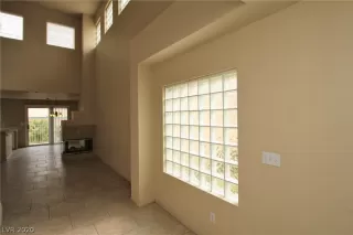 Photo #4: 2233868 Listing 