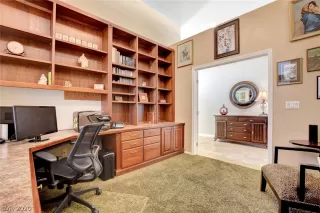 Photo #2: 2233877 Listing