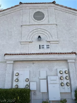 Photo #1: 2233907 Listing