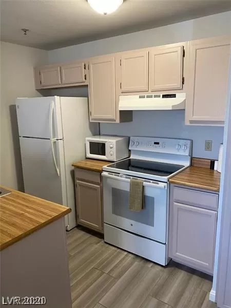 MLS: 2233909 Condo For Sale