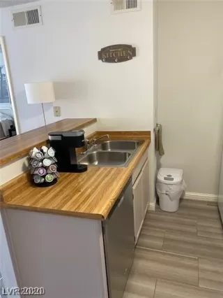 Photo #5: 2233909 Listing 