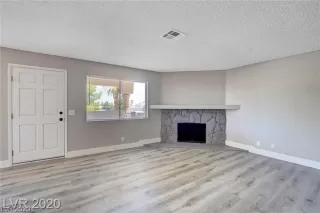 Photo #3: 2233916 Listing 