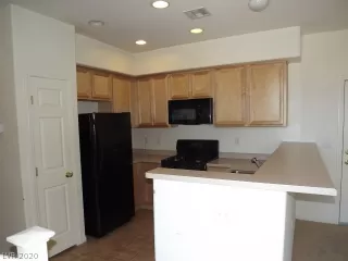 Photo #2: 2233966 Listing 