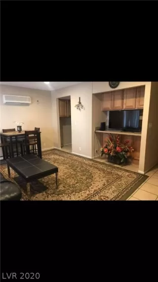 Photo #1: 2233979 Listing 