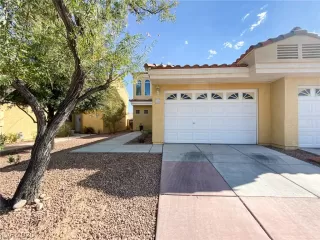 Photo #1: 2234017 Listing