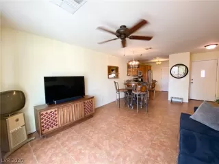 Photo #6: 2234017 Listing