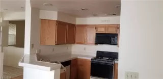 Photo #4: 2234031 Listing