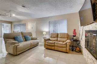 Photo #4: 2234049 Listing 