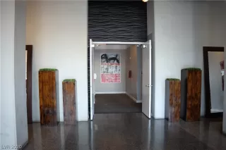 Photo #2: 2234063 Listing