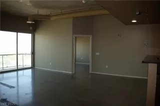 Photo #5: 2234063 Listing