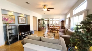 Photo #4: 2234070 Listing 