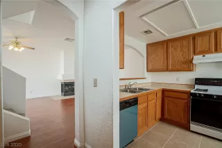 Photo #3: 2234201 Listing 