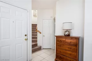 Photo #3: 2234255 Listing