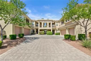 Photo #4: 2234295 Listing