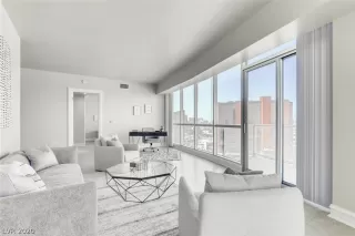 Photo #1: 2234327 Listing