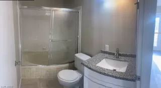 Photo #6: 2234404 Listing