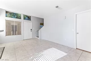 Photo #2: 2234427 Listing