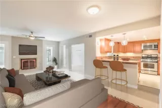 Photo #1: 2234474 Listing