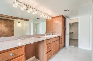 Photo #4: 2234474 Listing