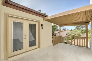 Photo #5: 2234474 Listing