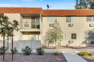 Photo #1: 2234515 Listing