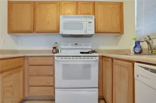 Photo #6: 2234515 Listing