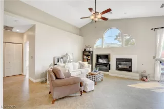 Photo #2: 2234519 Listing 