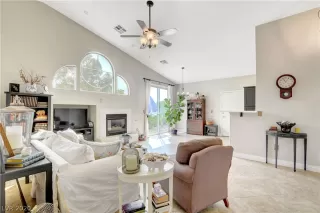 Photo #3: 2234519 Listing 