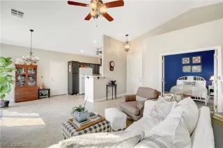 Photo #4: 2234519 Listing 