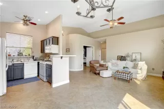 Photo #5: 2234519 Listing 