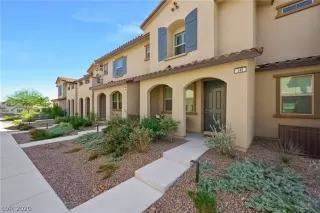 Photo #1: 2234550 Listing 